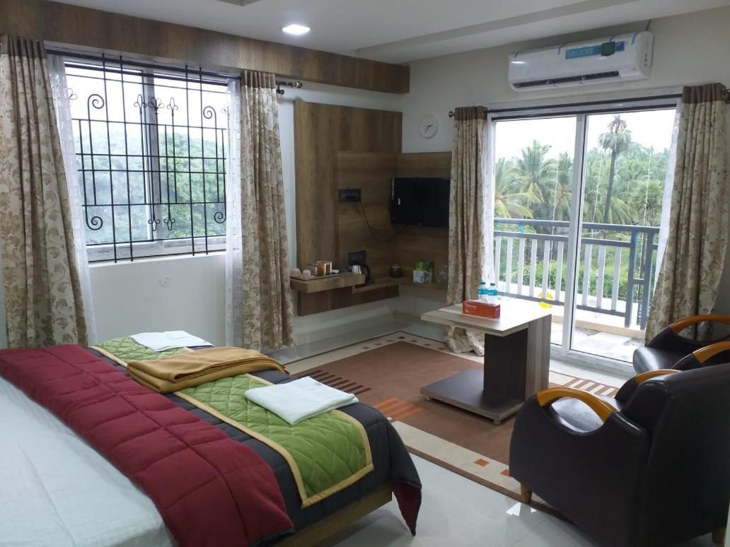 Grand Meridian Vinnamangalam Buitenkant foto